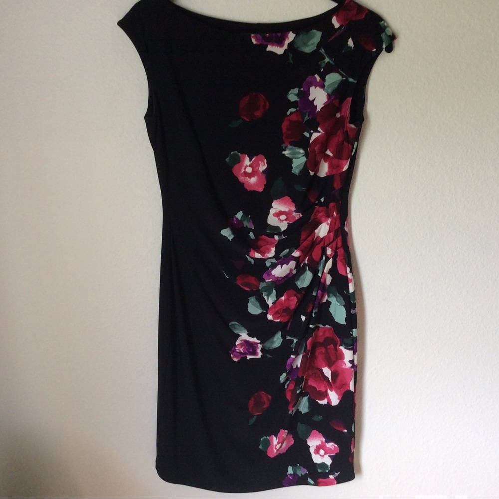 Ralph Lauren dress, 8P, lovely ,flattering! NWOT.